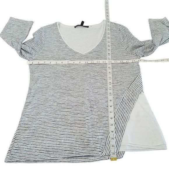 White House Black Market | 3/4 Length Sleeve Blouse | Size: M - Picture 4 of 6